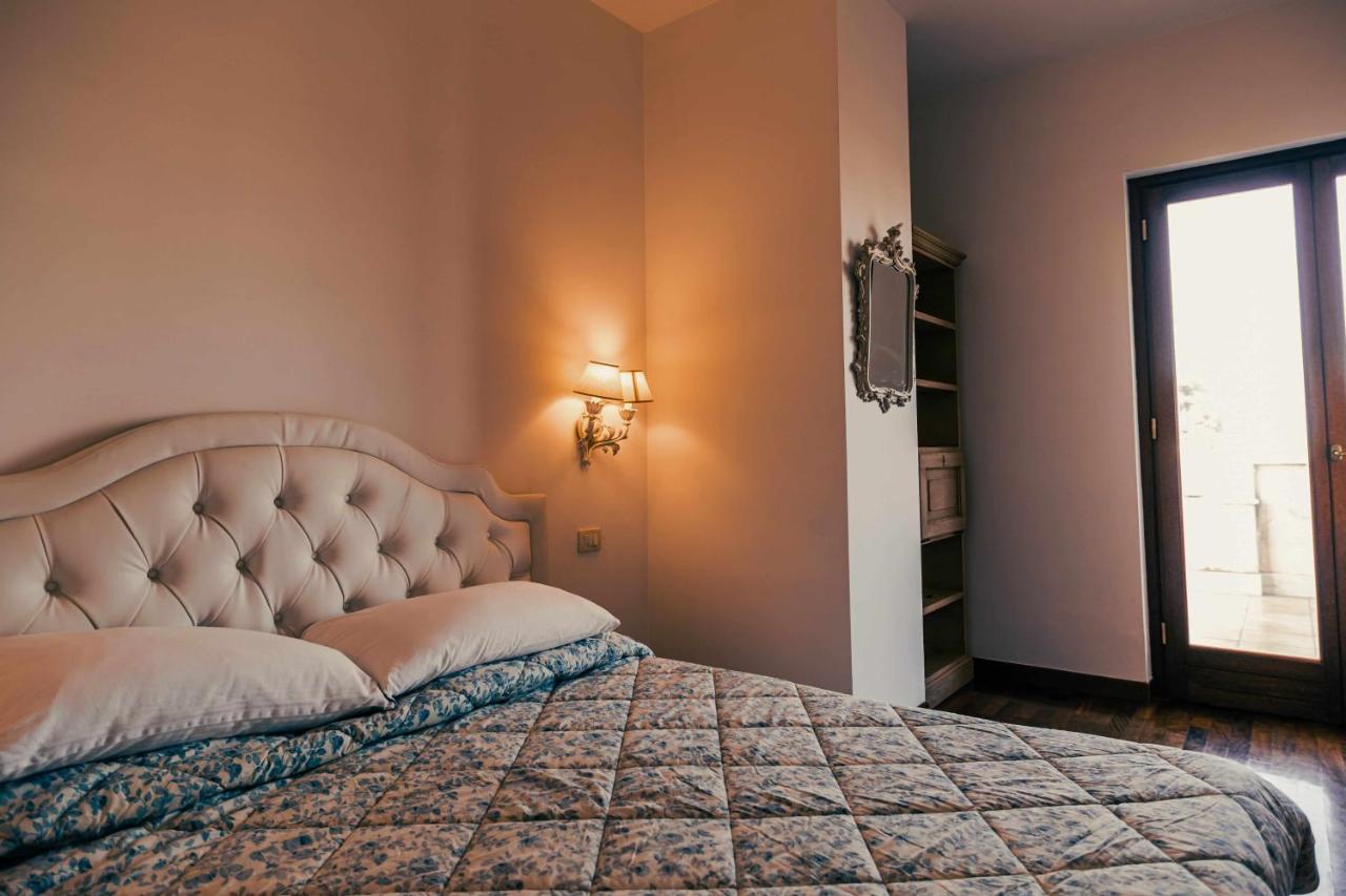 Bed And Breakfast Villa Romano Anzio Exteriör bild